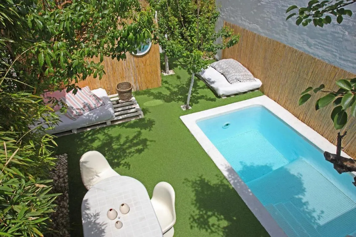 Fridays Flats Villa Alba Barcelona Spain
